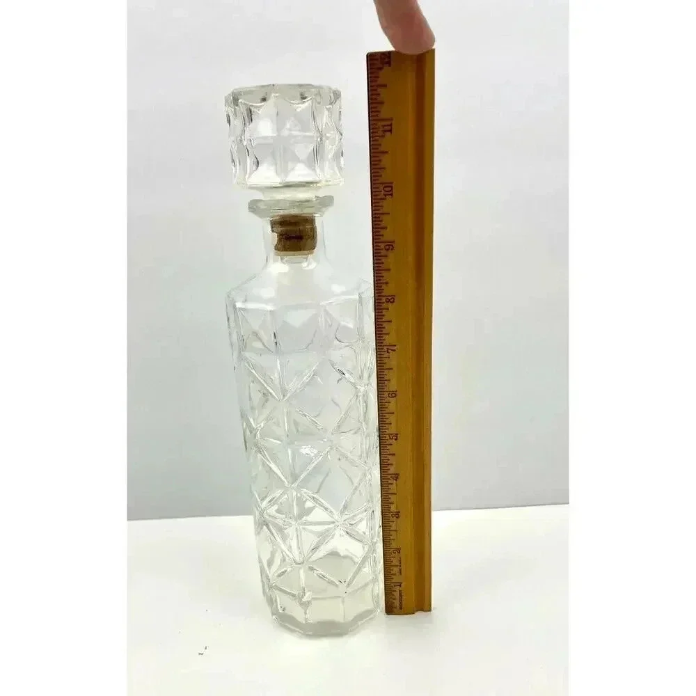 VTG Cut Glass‎ Decanter Liquor Wine Bottle Diamond Pattern 11.5